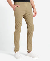 Slim-Fit Tech Chino Light Brown