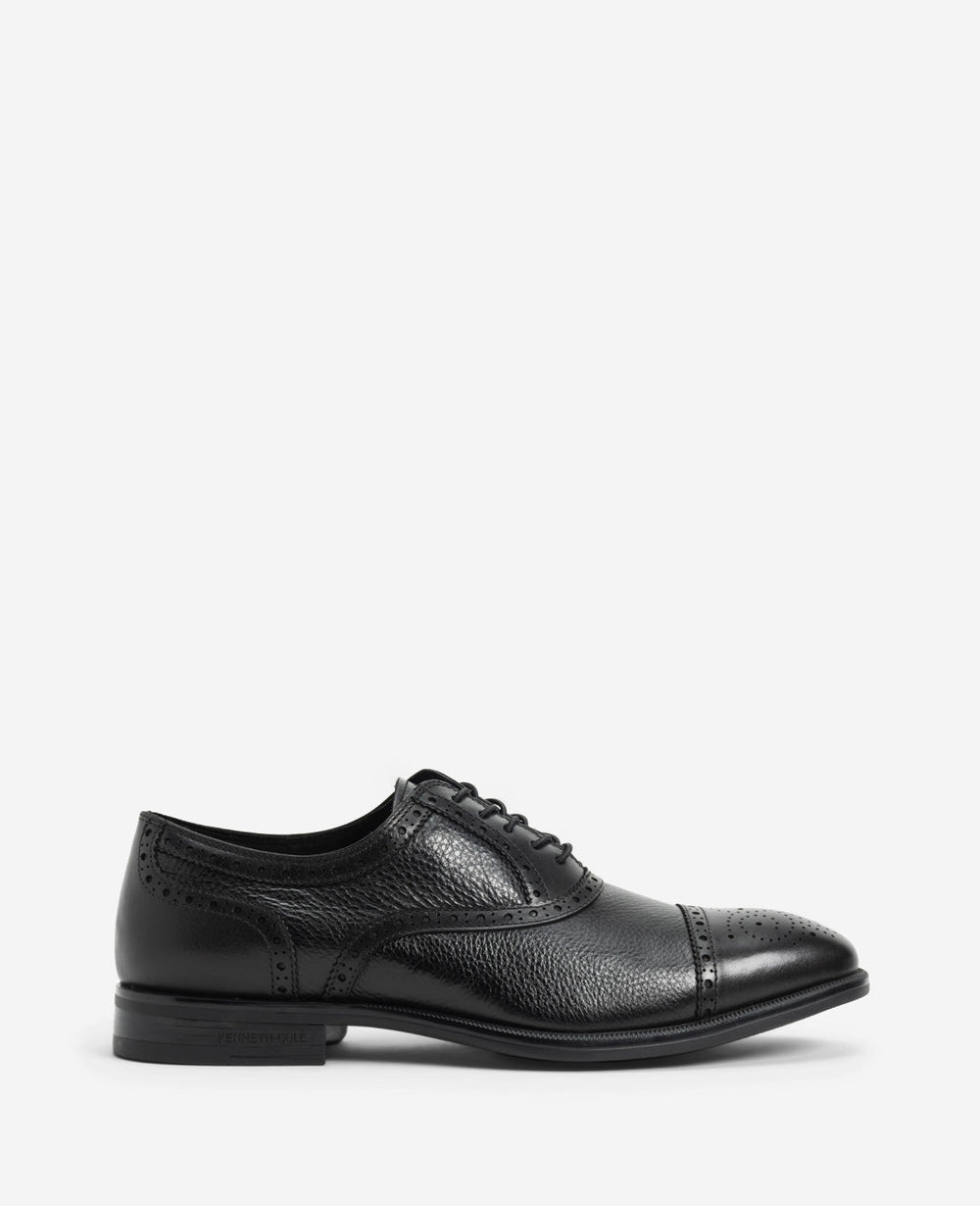 Futurepod Leather Lace-Up Oxford with Medallion Cap Toe Black