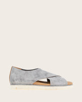 GENTLE SOULS - Leslie X Band Metallic Tread Sole Sandal Silver Leather