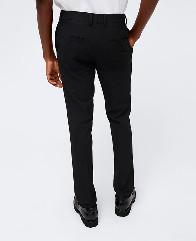 Skinny-Fit Stretch Performance Dress Pant Black