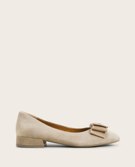 GENTLE SOULS - Atlas Suede Bow Flat Mushroom