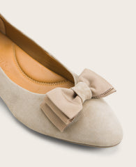 GENTLE SOULS - Atlas Suede Bow Flat Mushroom