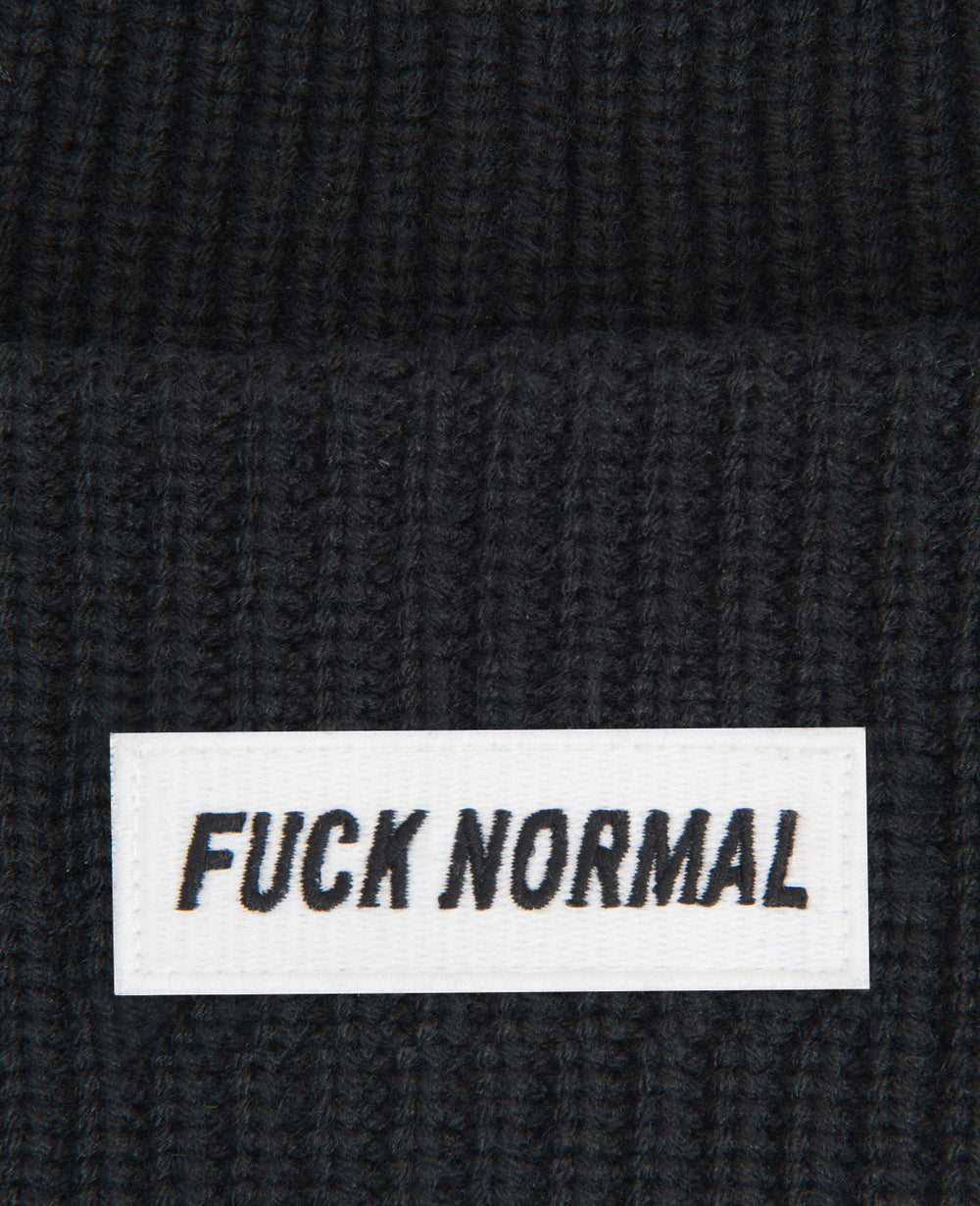 Site Exclusive! F Normal Beanie Black