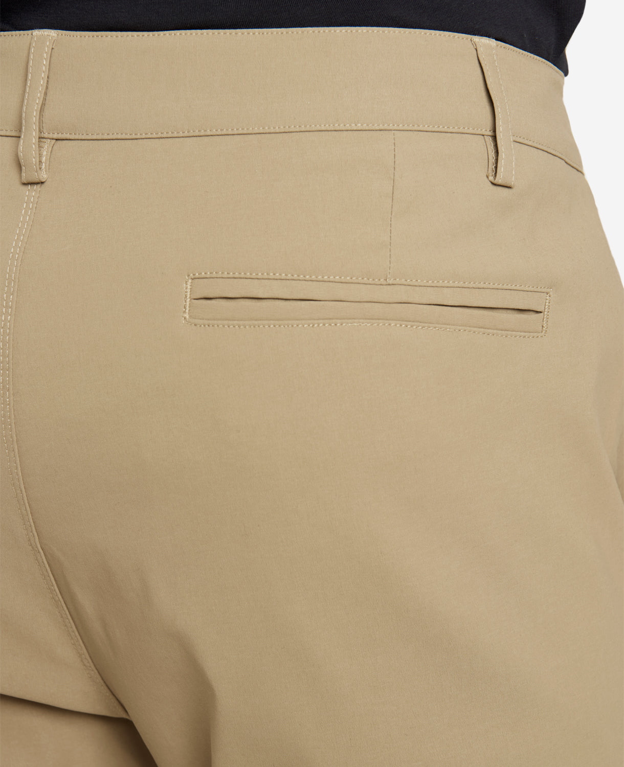 Slim-Fit Tech Chino Light Brown
