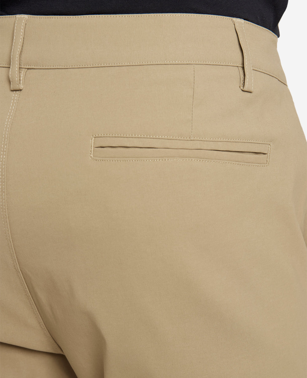 Slim-Fit Tech Chino Light Brown