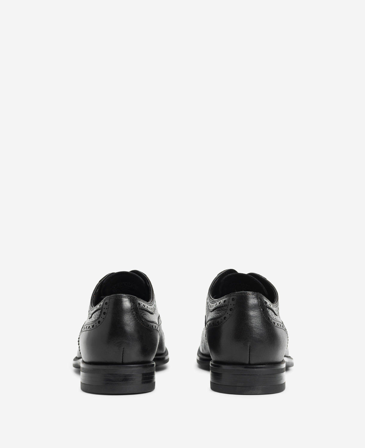 Futurepod Leather Lace-Up Oxford with Medallion Cap Toe Black