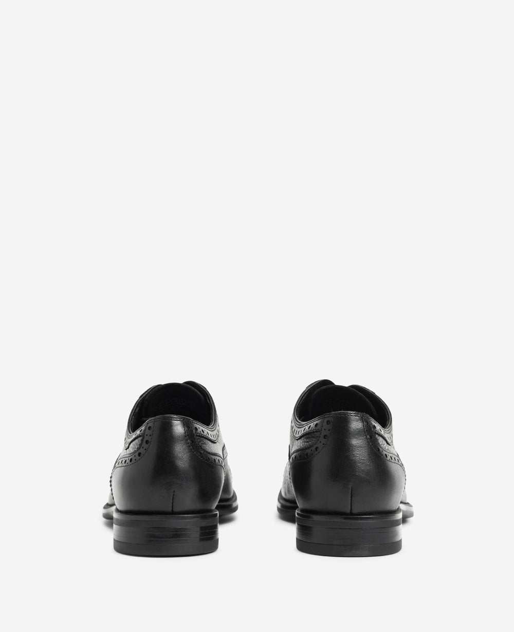 Futurepod Leather Lace-Up Oxford with Medallion Cap Toe Black