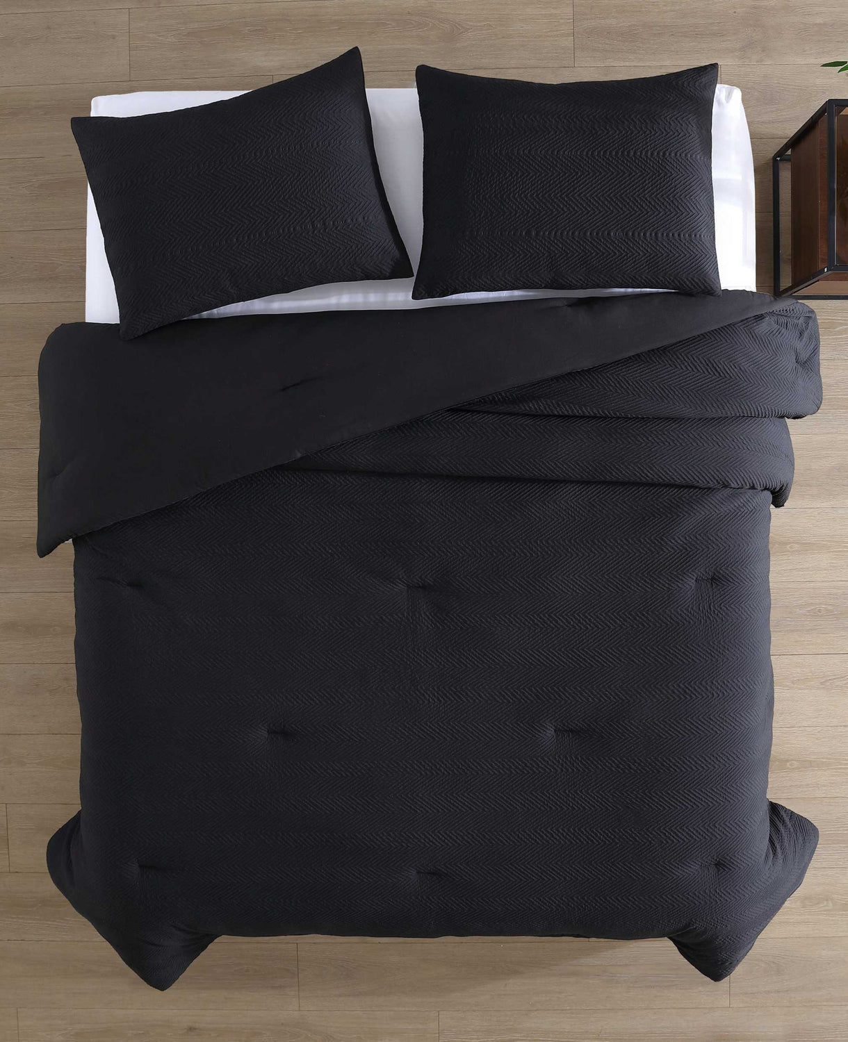 Crosswalk Herringbone Black Comforter Set Black