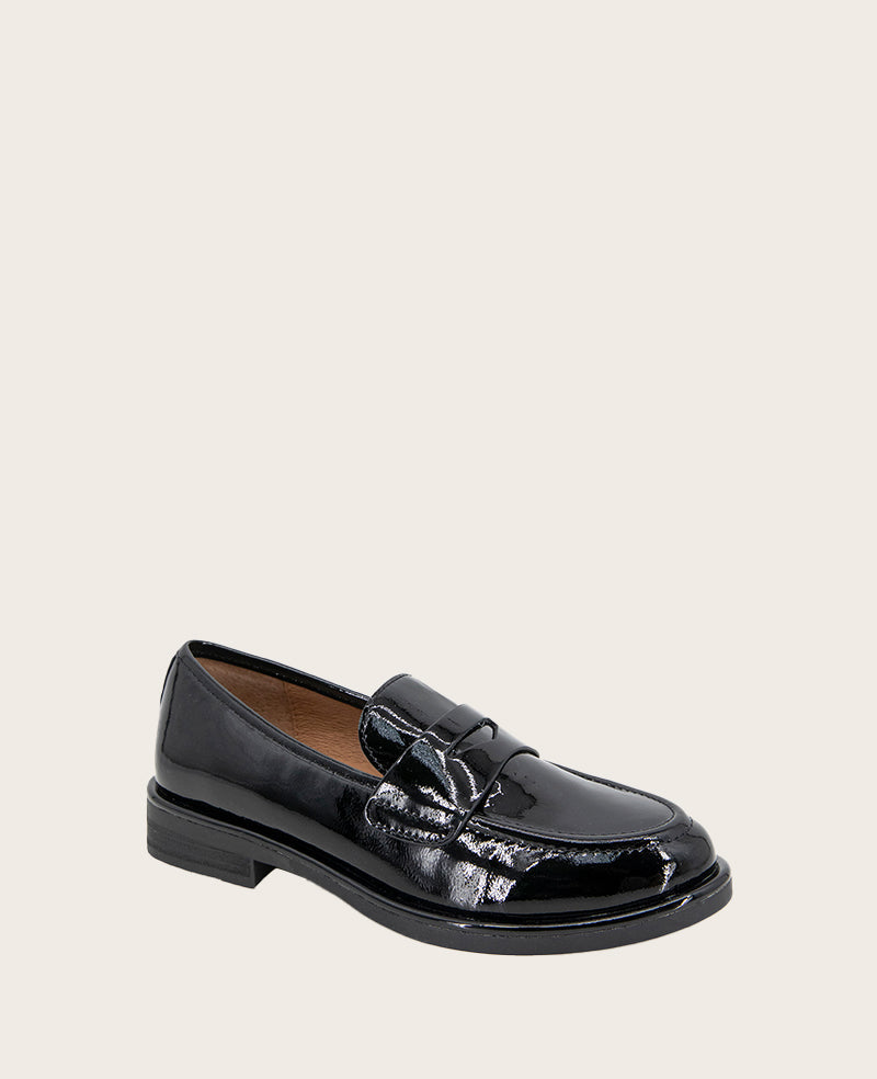 GENTLE SOULS - Cybil Patent Loafer Black Patent Leather