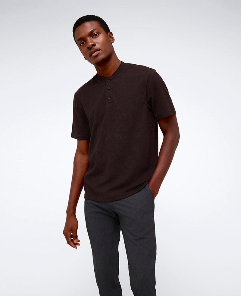 Performance Band-Collar Henley Dark Brown