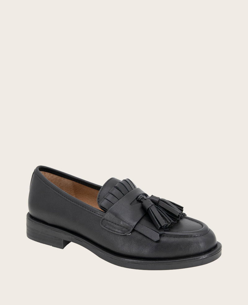 GENTLE SOULS - Cydney Leather Tassel Loafer Black Leather