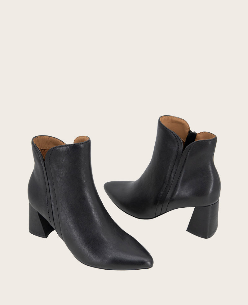 GENTLE SOULS - Danbury Leather Double Gore Heel Boot Black Leather