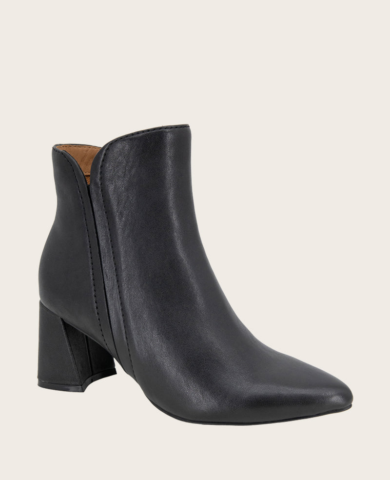GENTLE SOULS - Danbury Leather Double Gore Heel Boot Black Leather