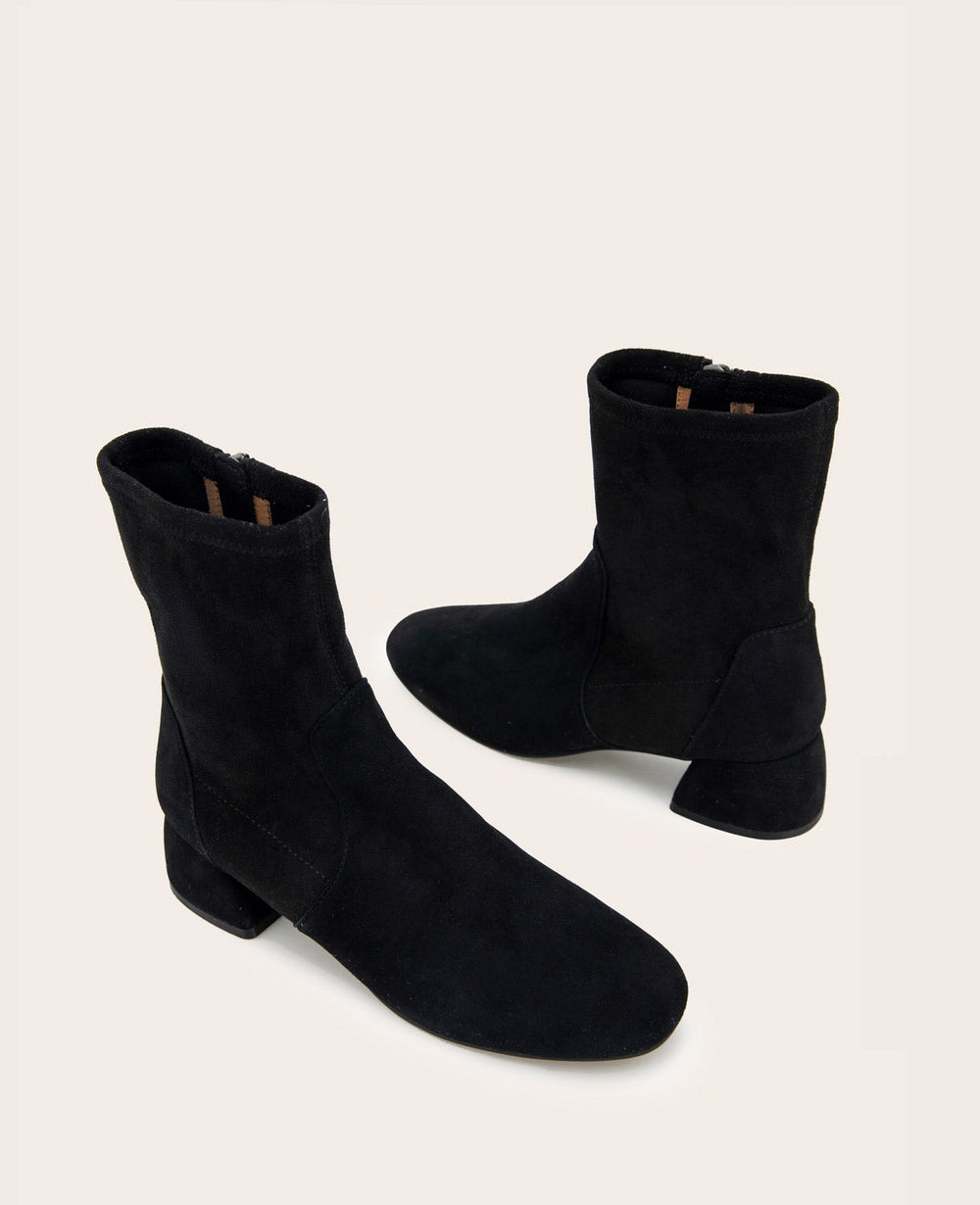 GENTLE SOULS - Emily Suede Side Zip Boot Black Suede