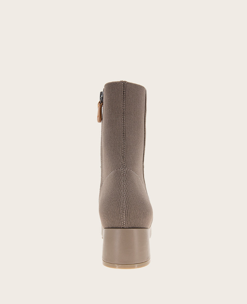 GENTLE SOULS - Emily Leather Elastic Side Zip Boot Shitake Leather