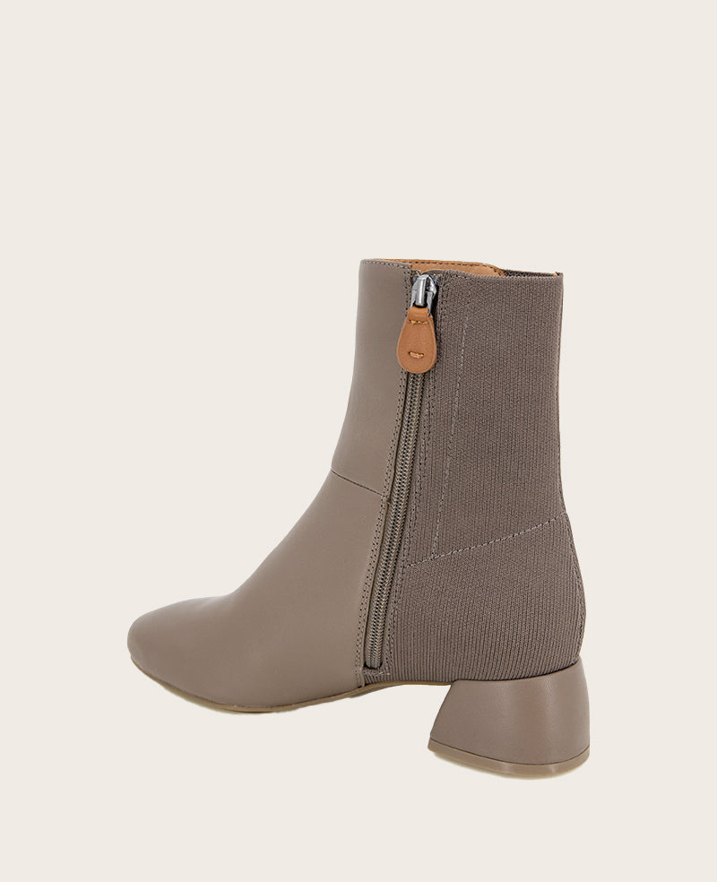 GENTLE SOULS - Emily Leather Elastic Side Zip Boot Shitake Leather