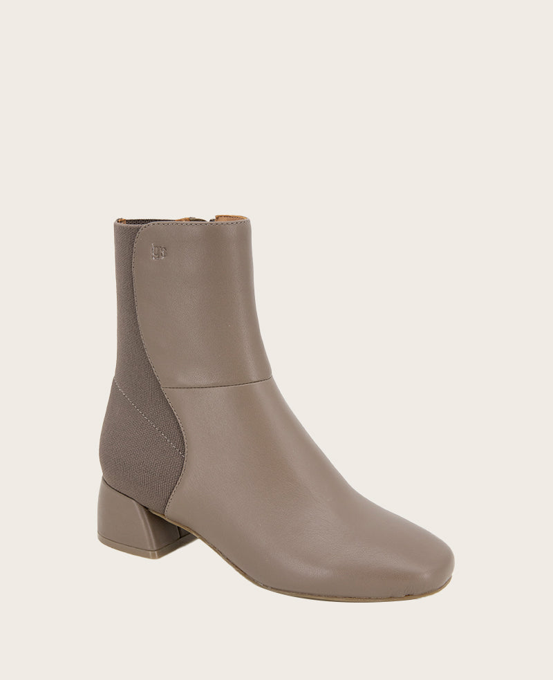 GENTLE SOULS - Emily Leather Elastic Side Zip Boot Shitake Leather