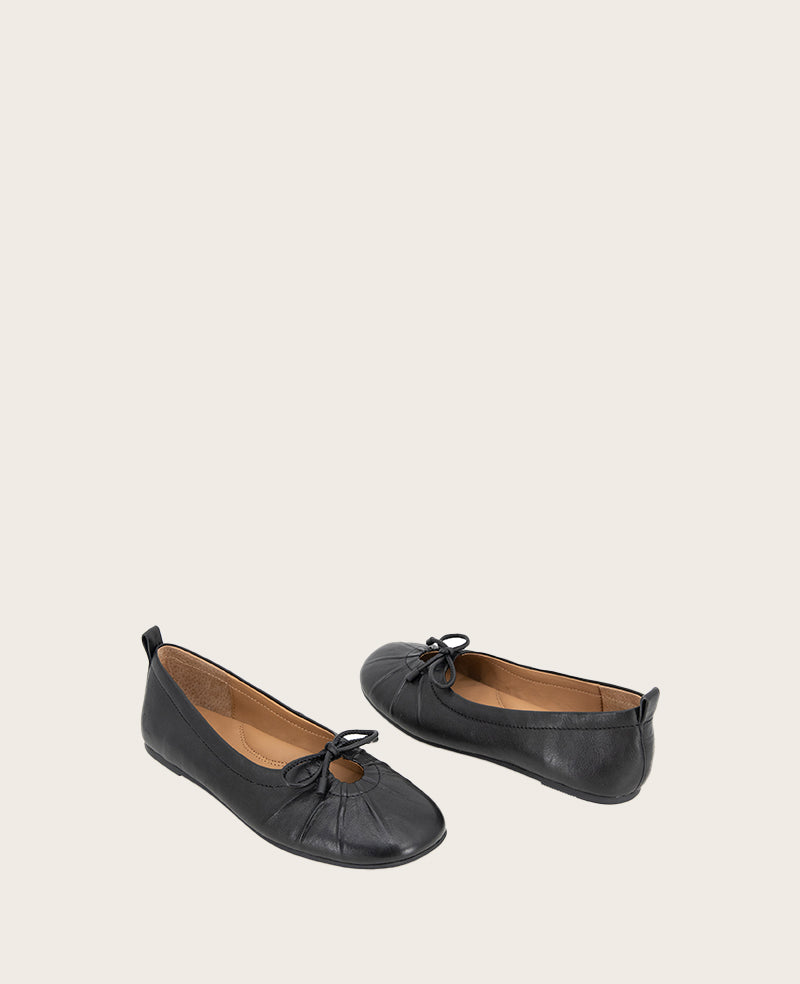 GENTLE SOULS - Marilyn Leather Pleated Ballet Flat Black Leather