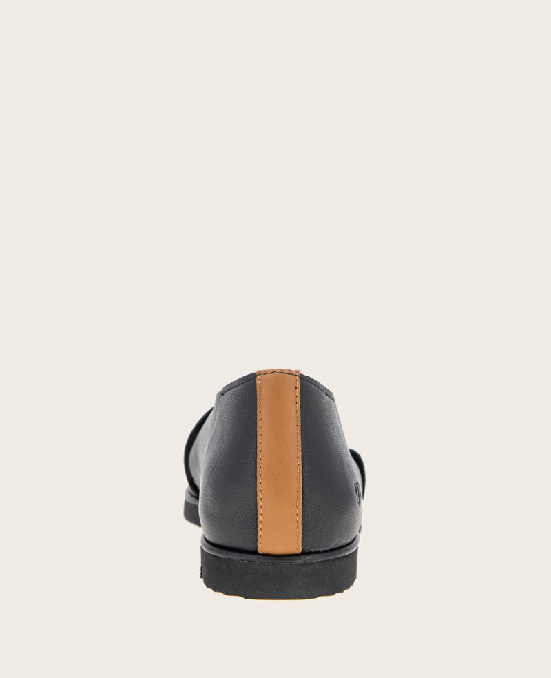 GENTLE SOULS - Leslie X Band Leather Tread Sole Sandal Black Leather