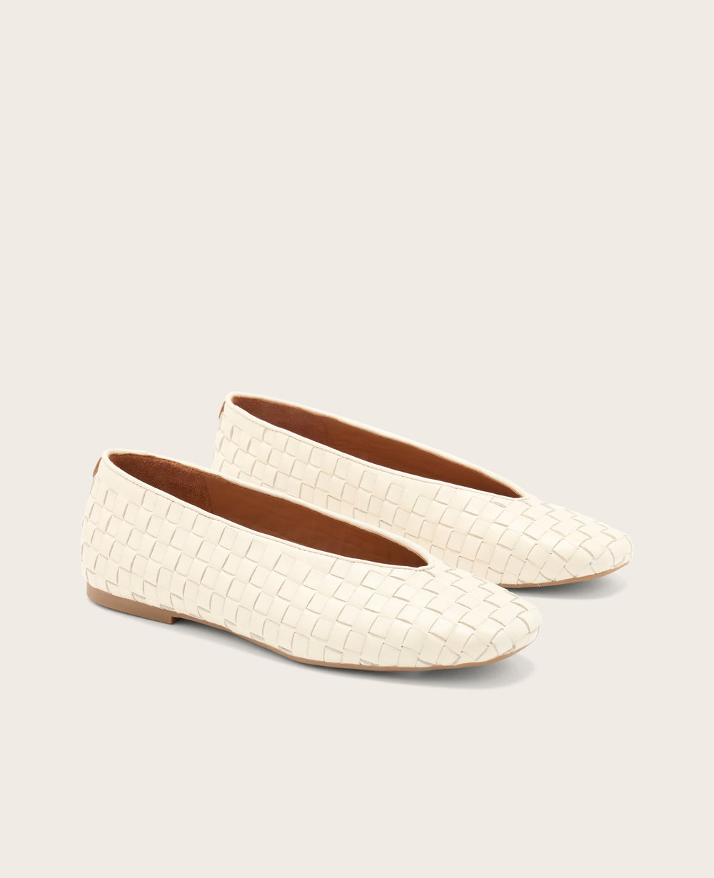 GENTLE SOULS - Willow Woven Leather Flat Stone Leather