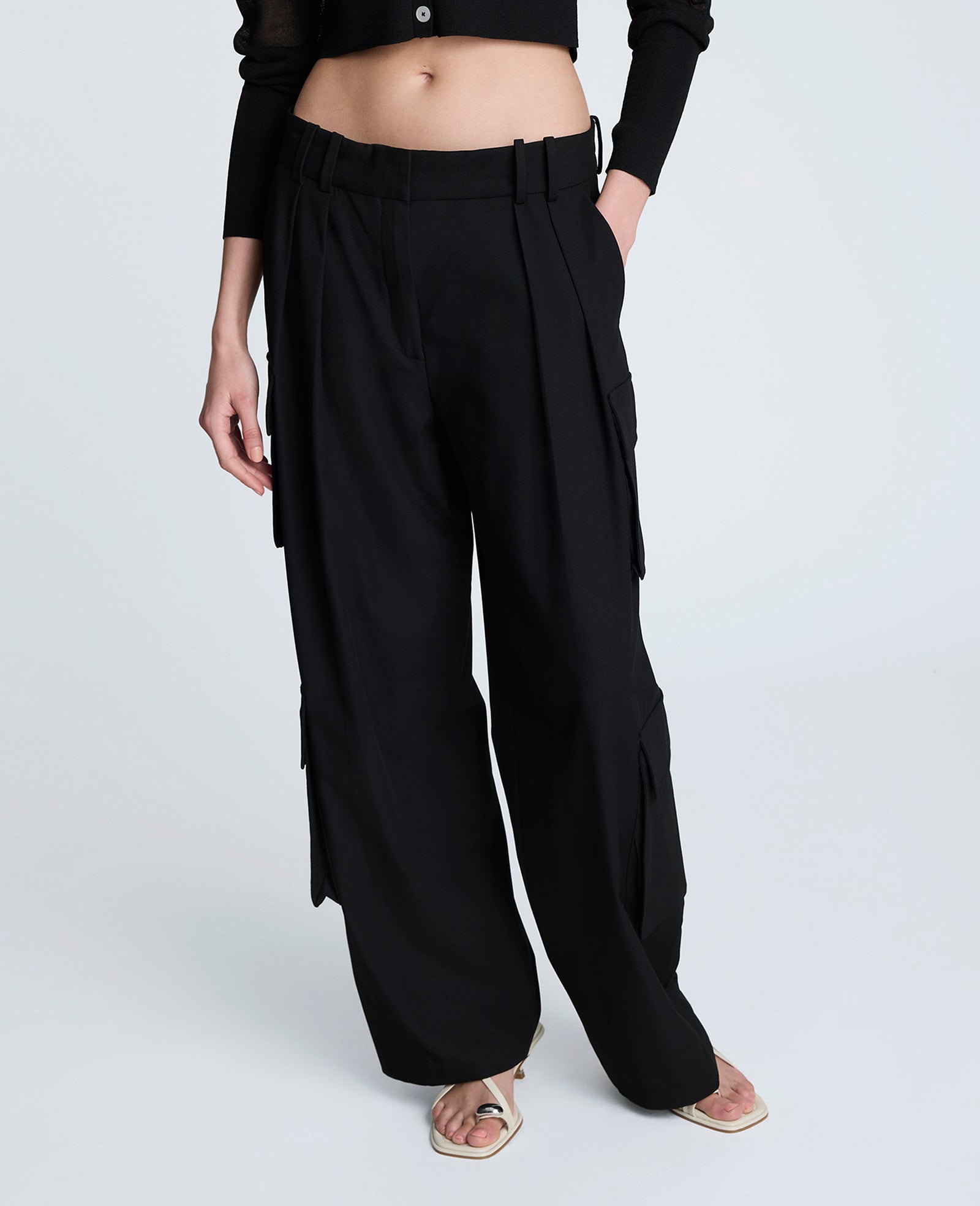 Fly Front Pleated Cargo Pocket Pant Black