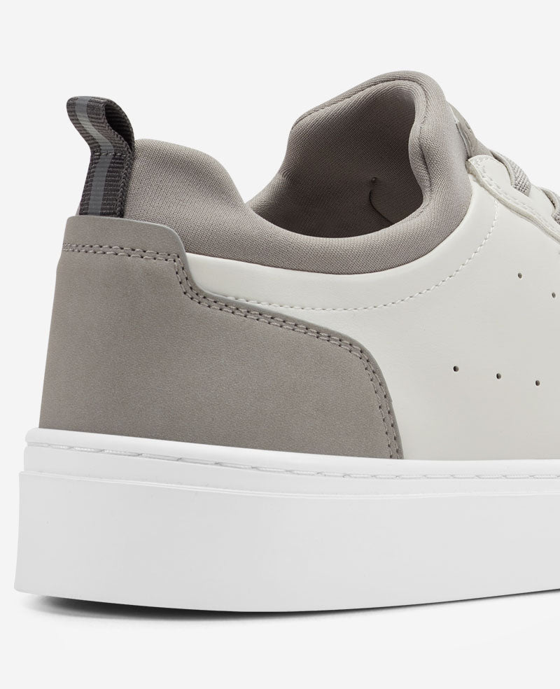 Nevel Slip On Sneaker Off White