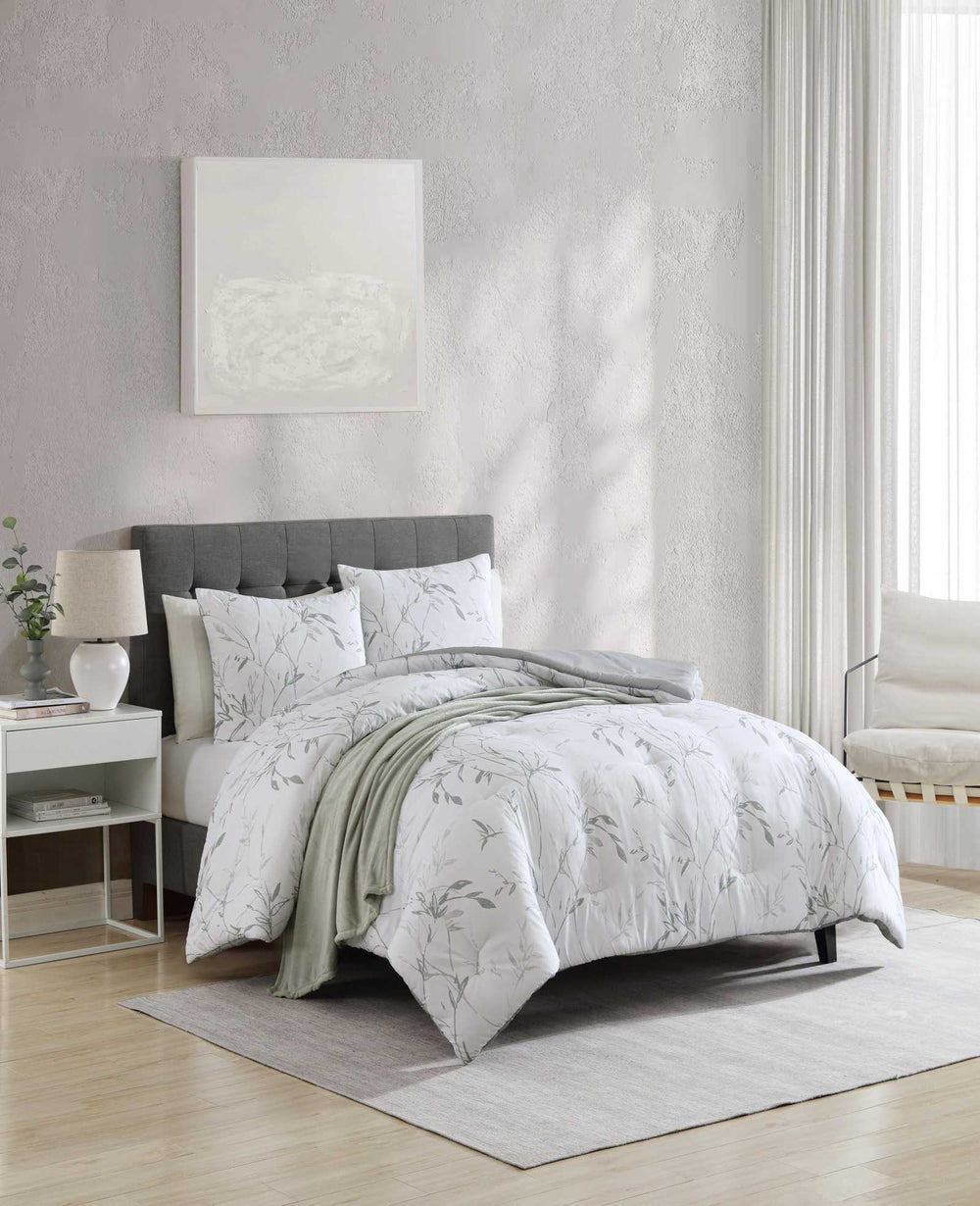 Ink Wash Vine Comforter + Sham Set Green