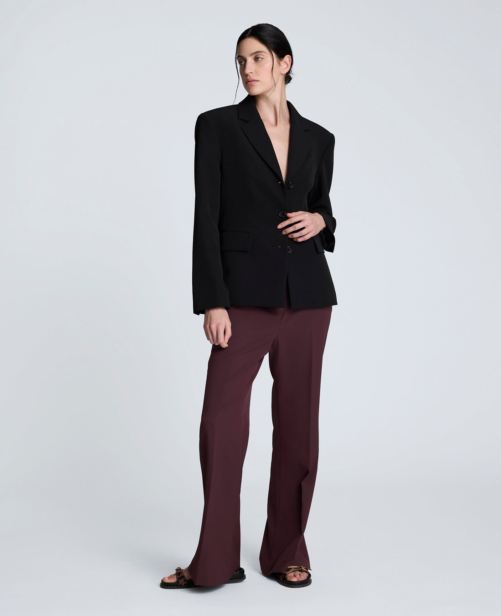 Luxe Twill Three Button Contoured Jacket Black