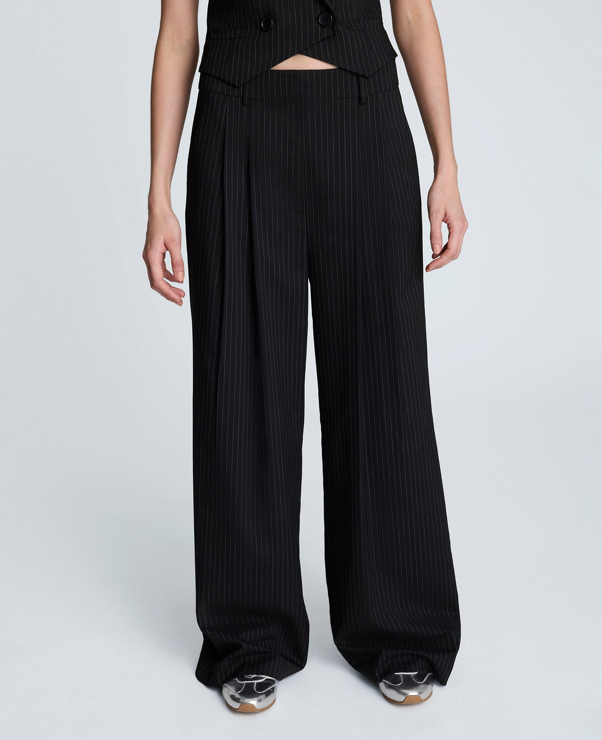 Pinstripe Pleat Front Wide Leg Pant Black/Oyster