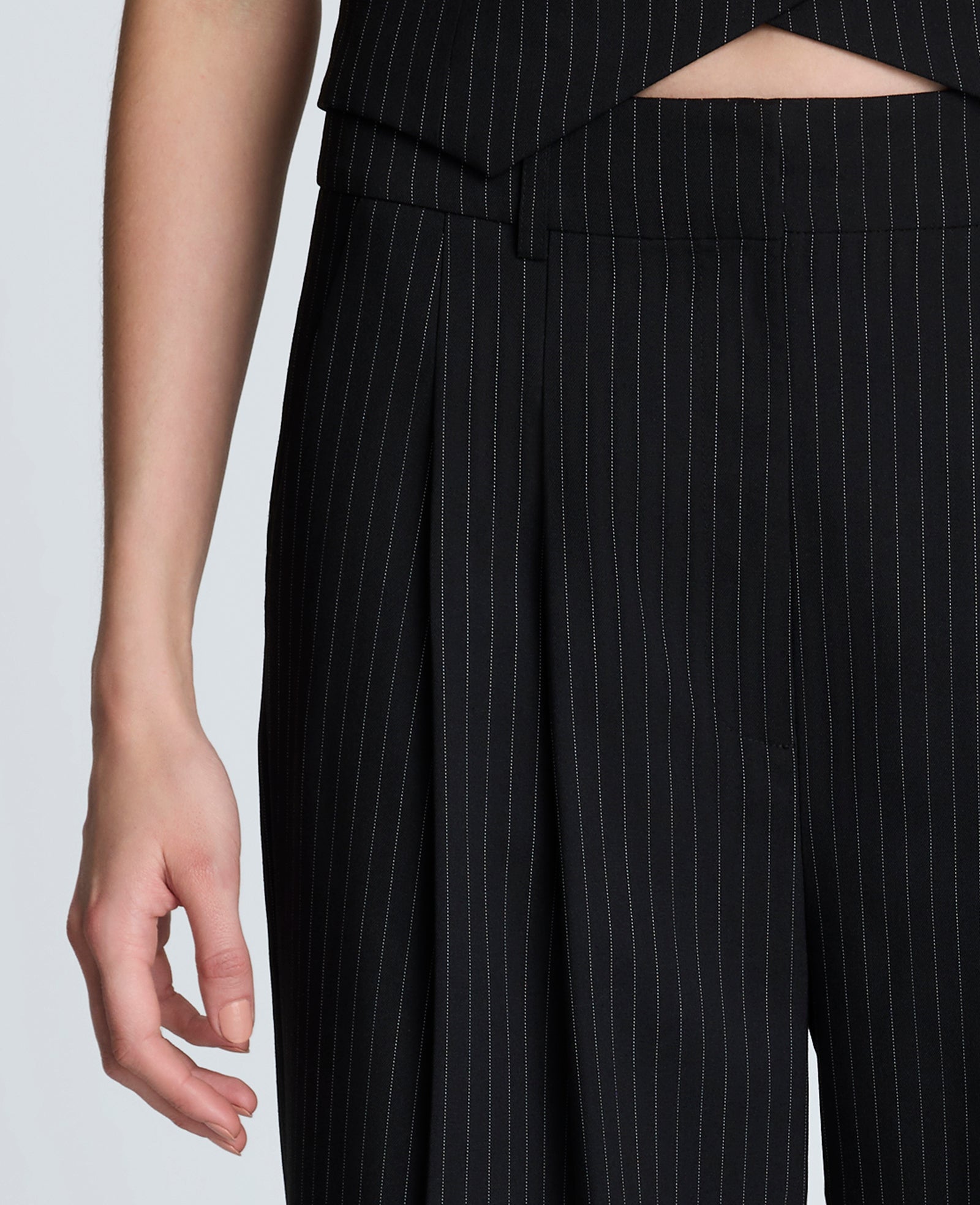 Pinstripe Pleat Front Wide Leg Pant Black/Oyster