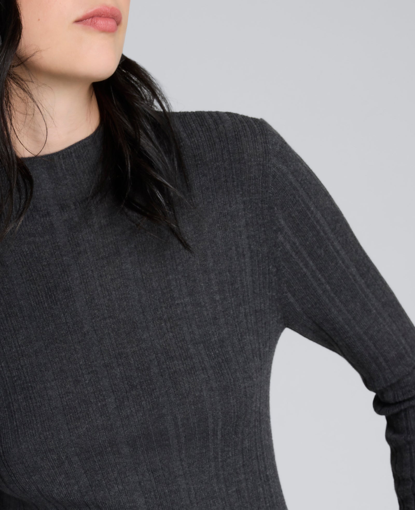 Long Sleeve Ribbed Mock Neck Sweater Med Heather Grey
