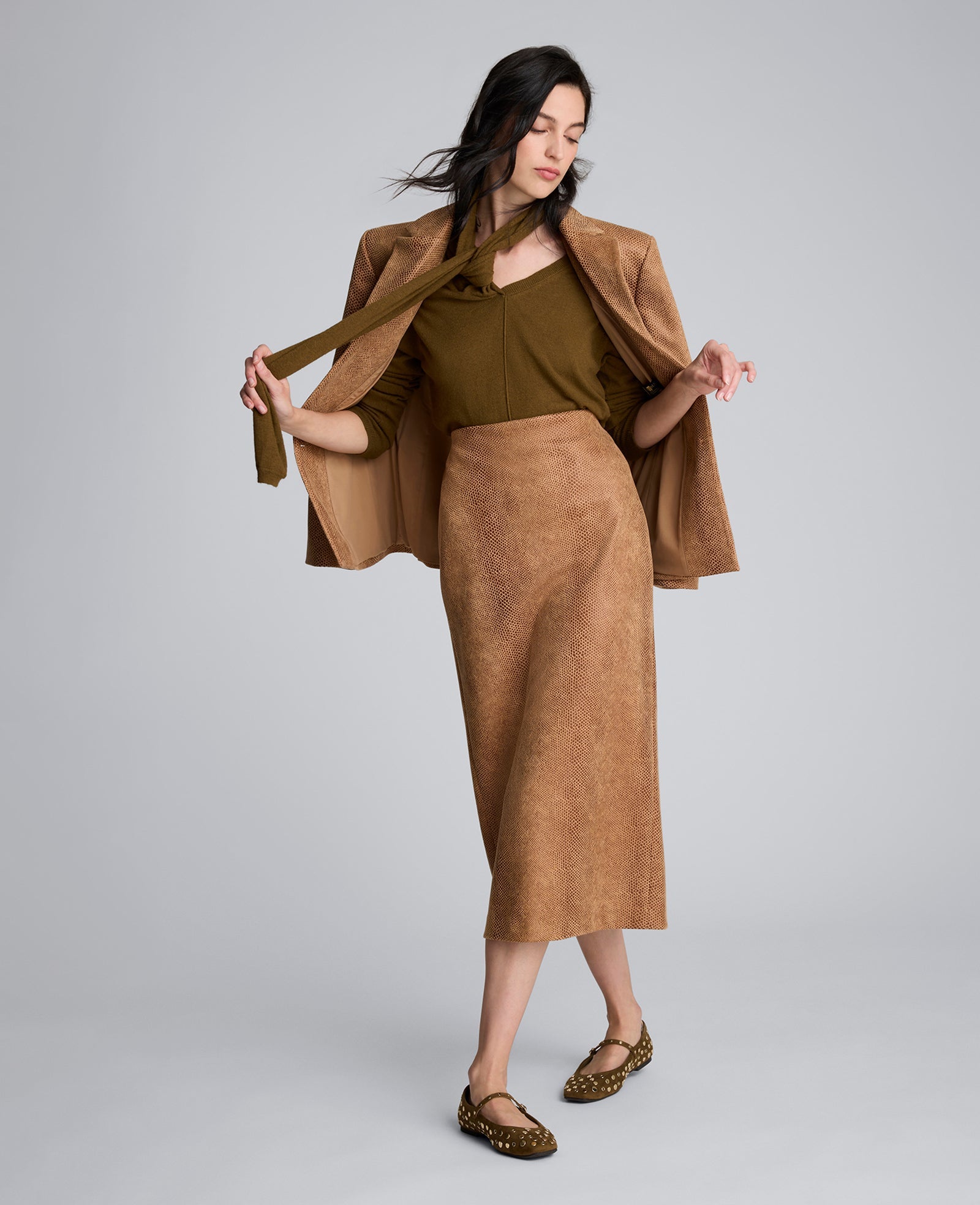 V-Neck Scarf Sweater Dk Moss