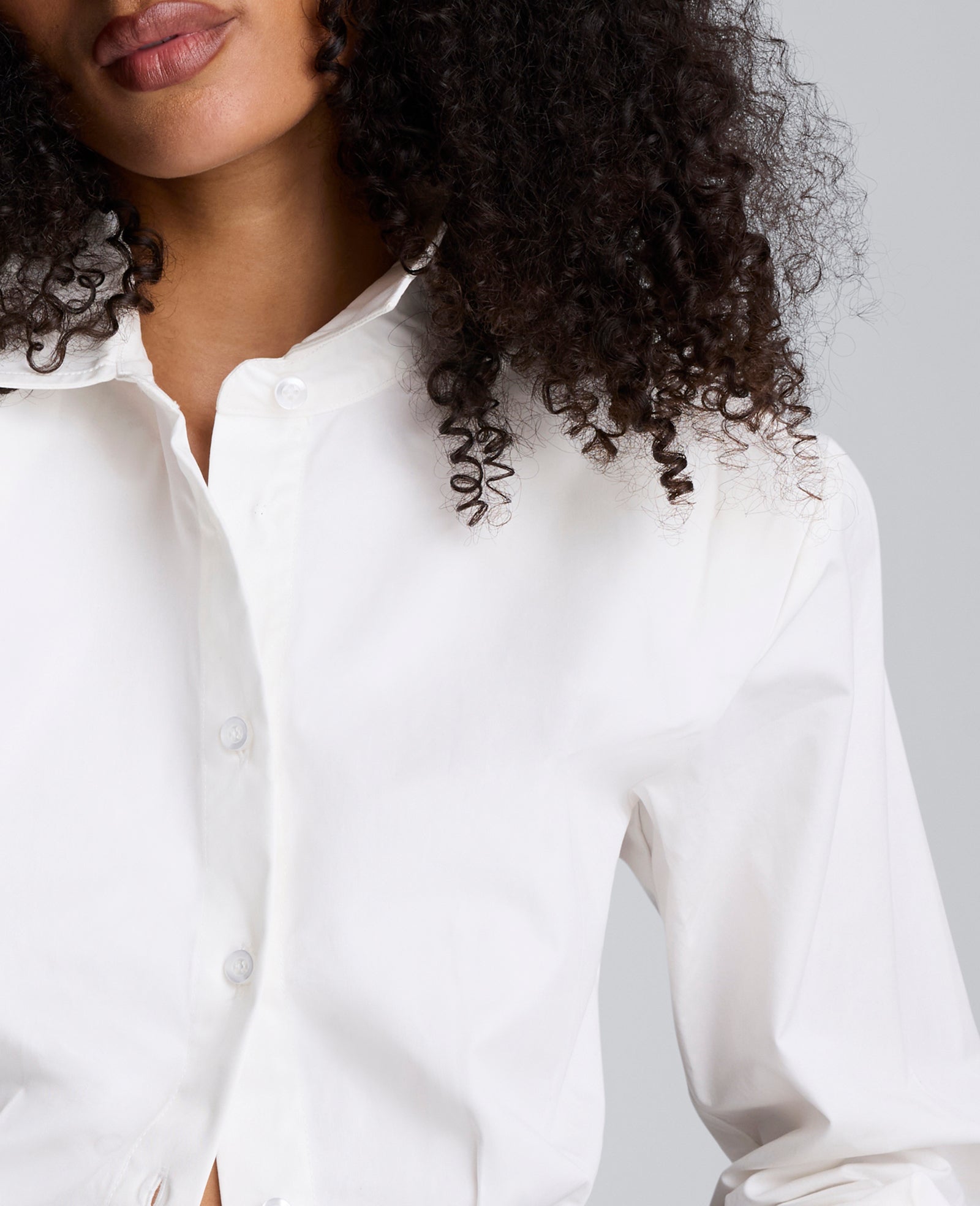 Strong Shoulder Cropped Poplin Button Front Shirt Pure White