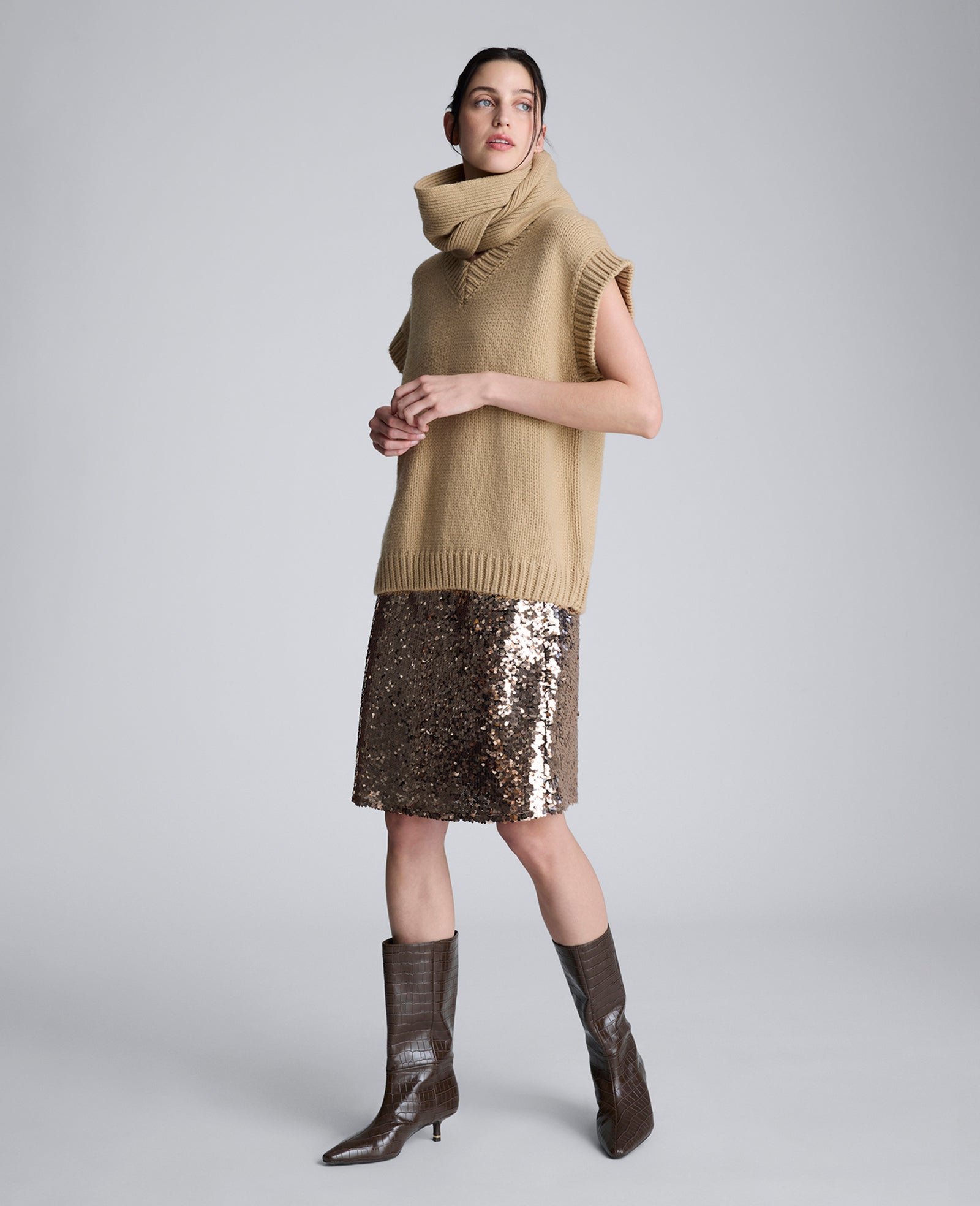 Sweater Vest With Detachable Scarf Gazelle Camel