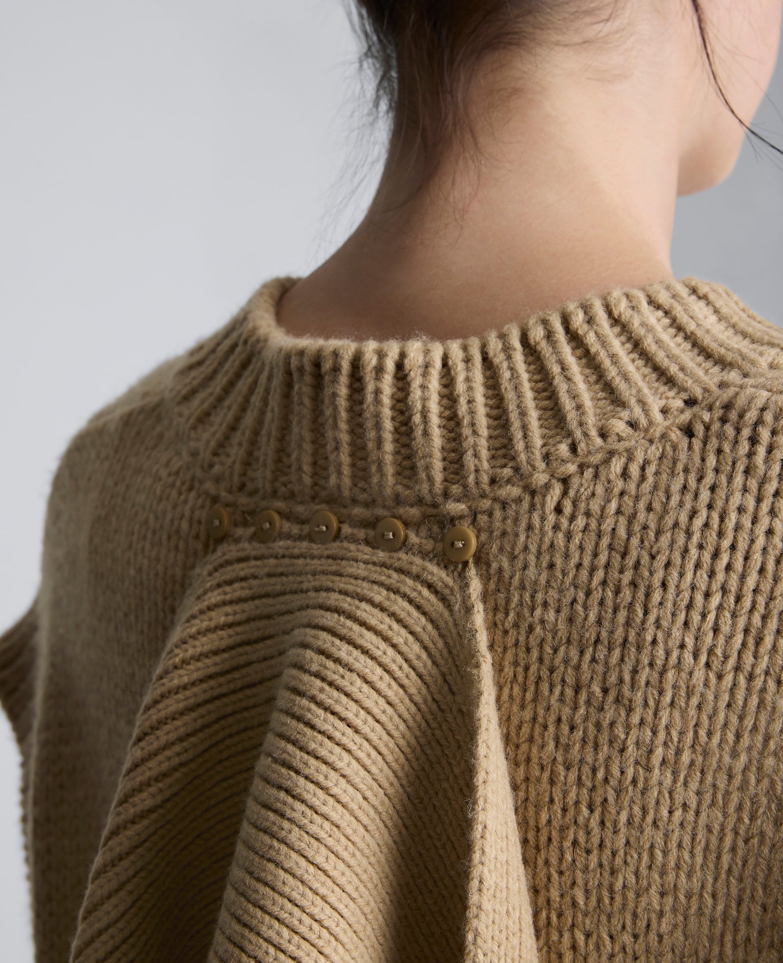 Sweater Vest With Detachable Scarf Gazelle Camel