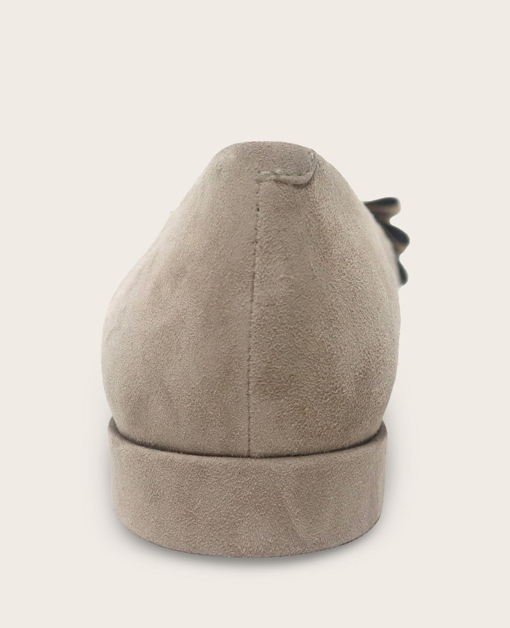 GENTLE SOULS - Atlas Suede Bow Flat Mushroom