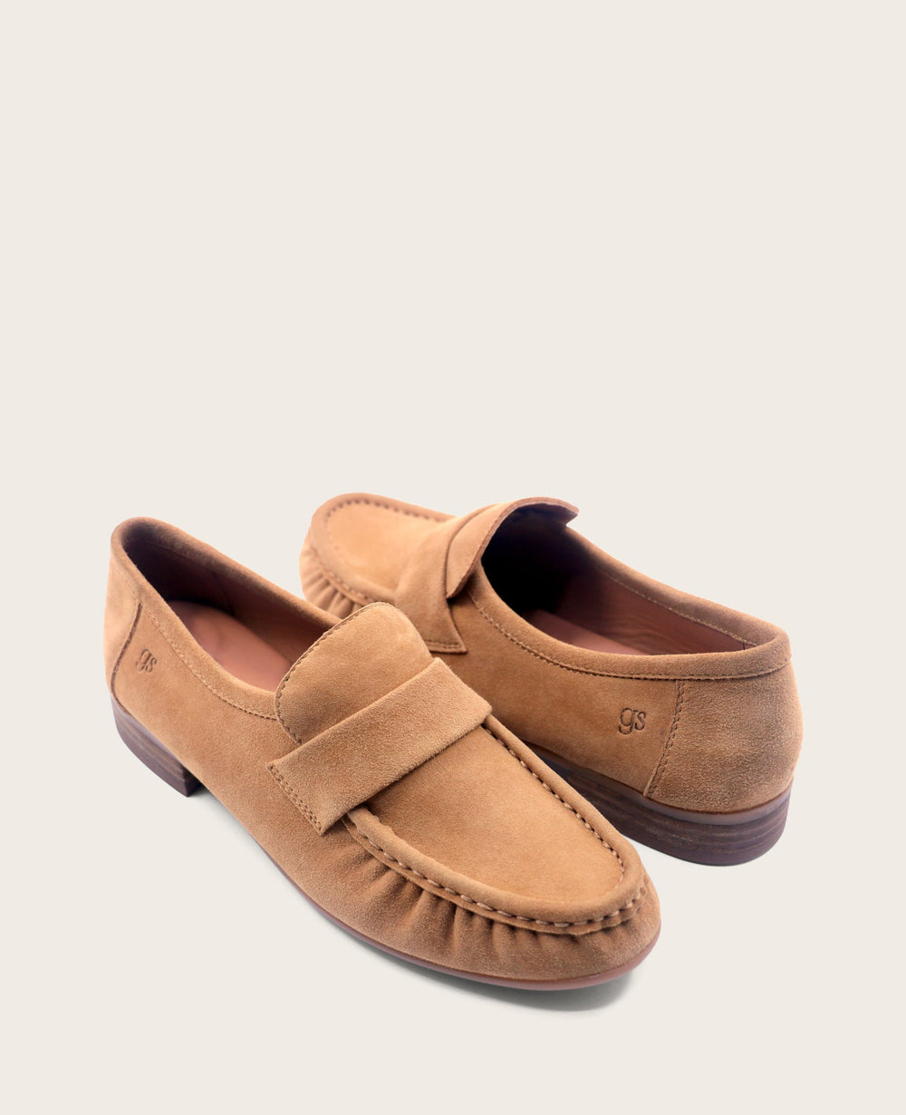 GENTLE SOULS - Crew Suede Loafer Camel Suede